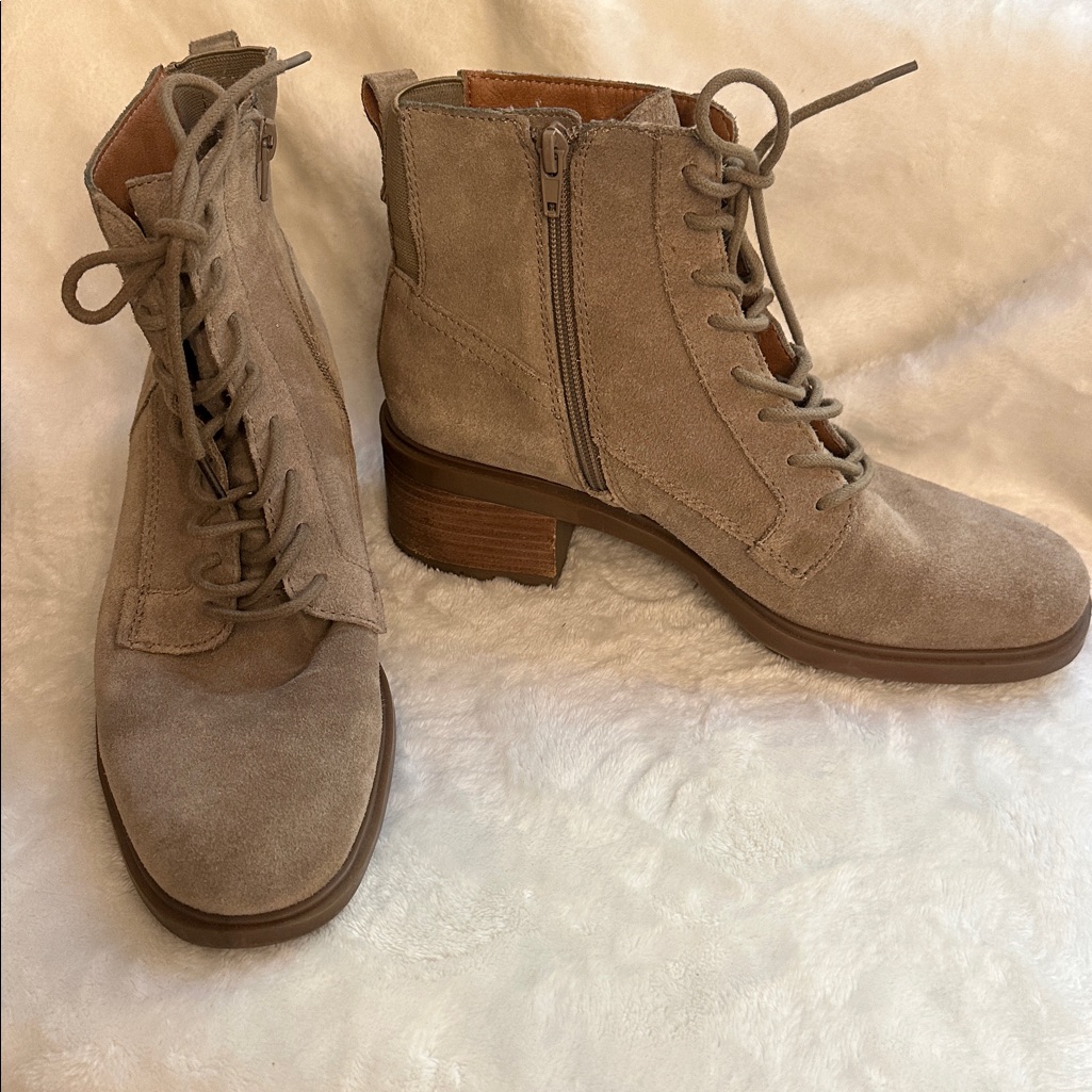 Lucky Brand Diedrah Taupe Suede Lace Up Boots - Size 9m